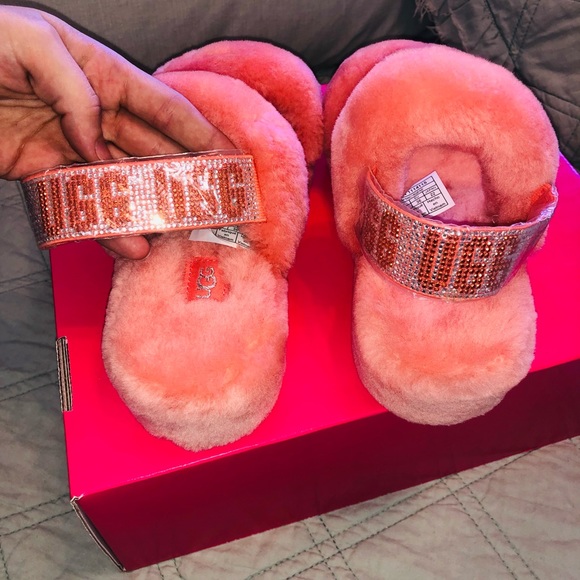Pink Ugg slipper sandals - Picture 2 of 4